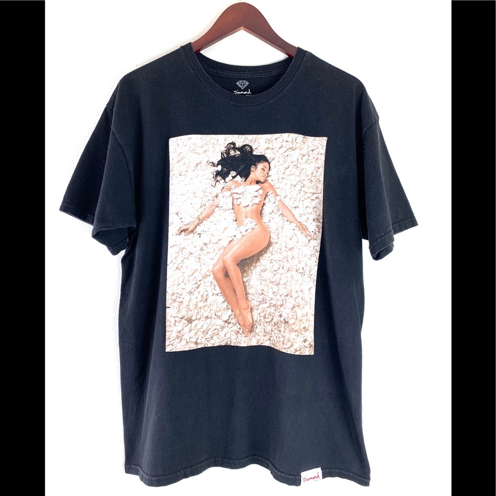 ❌ Sold Diamond Supply Company Lying Roses Tee L